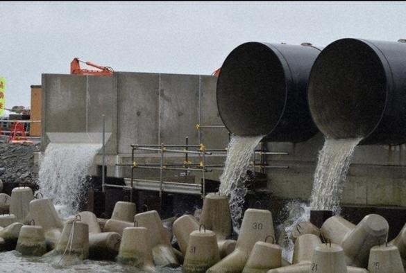 The "K drainage" outlet, left, is seen at the Fukushima Daiichi Nuclear Power Station on April 4, 2016. The two outlets on the right are "B drainage" and "C drainage." (Pool photo)