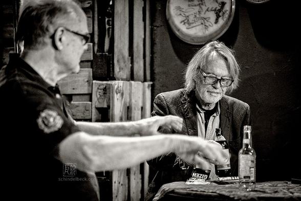 Peter Kühmstedt und Roland Schaeffer Backstage - Photo: Schindelbeck