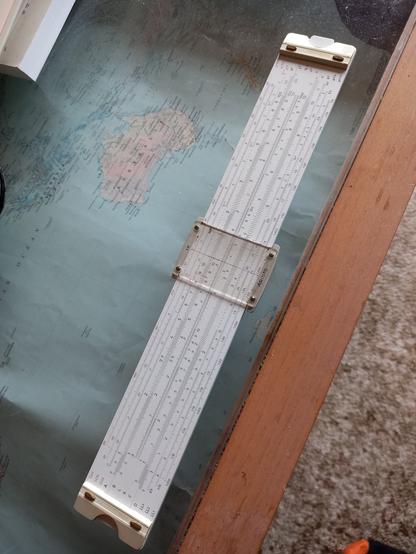 Photograph of a sliderule.