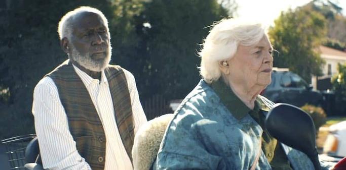 Richard Roundtree and June Squibb in Thelma