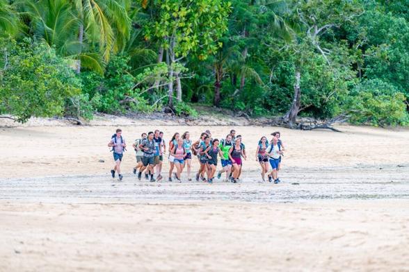 "Des nuits entières dans…" : une candidate de Koh-Lanta surprend avec ses strings ficelles
