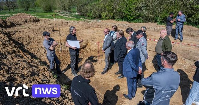 22 soldiers from First World War in silence dug up in Ypres: "Proud that after 100 years they get honorable final resting place"