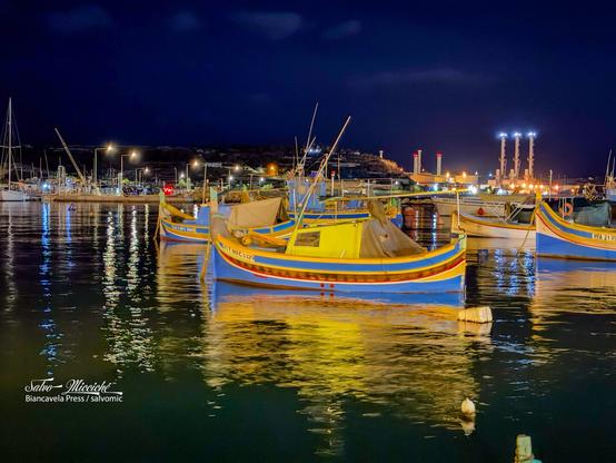 At Marsaxlokk (Malta 🇲🇹), by night

#leica_camera #malta #nightshots #colours