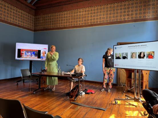 The presenters (do not include Miguel Farias who seemed to be chairing the session).