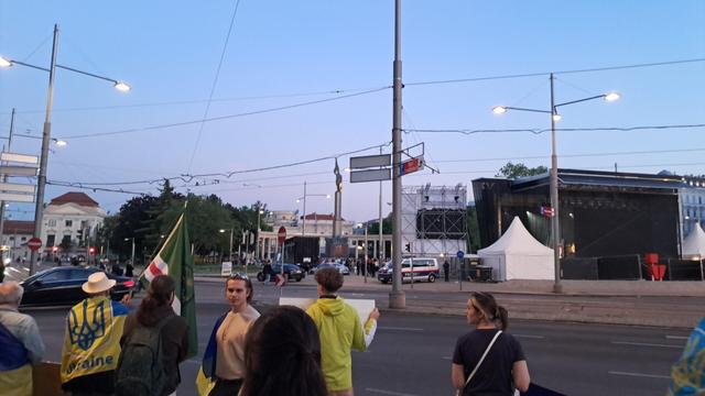 Demo gerne, aber bitte wo anders :)