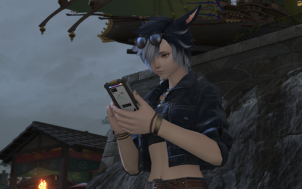 A blue-haired miqo'te, tapping at her tomestone with an unamused expression.