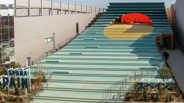 Spain Pavilion: Kuroshio Current | Nippon.com