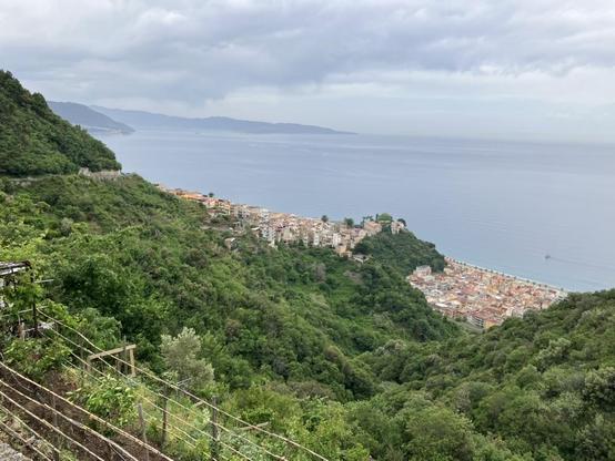 On the descent towards Bagnara Calabra.