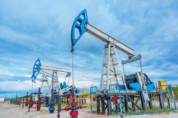 Crude Oil Falls 1%; Uber Sales Miss Estimates - CuriosityStream (NASDAQ:CURI), Asset Entities (NASDAQ:ASST)