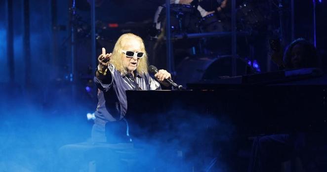 Michel Polnareff revient avec "Un temps pour elles", album dédié aux femmes de sa vie - rts.ch