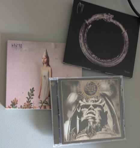 Drei CDs
Messa, Mantar, Behemoth