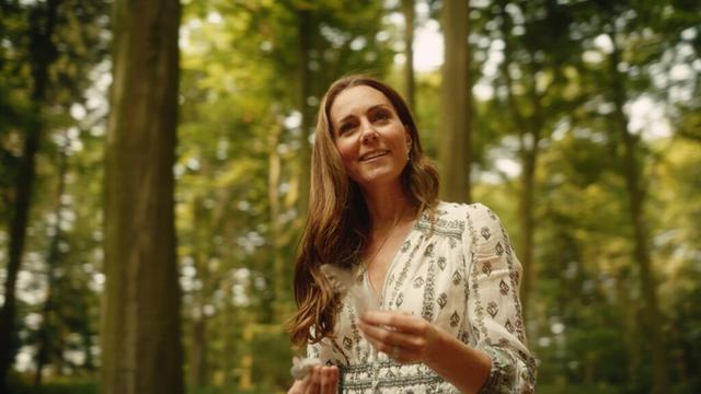 Be the the first in the world to own 'Catherine's Rose' - named for HRH Princess Kate - 5 months before anyone else