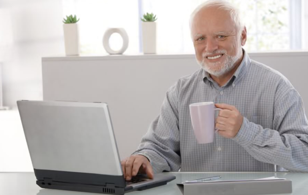 Même cringe "Hide The Pain Harold"
