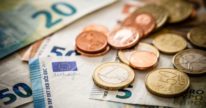 Keep some cash under your mattress, says Dutch central bank – POLITICO