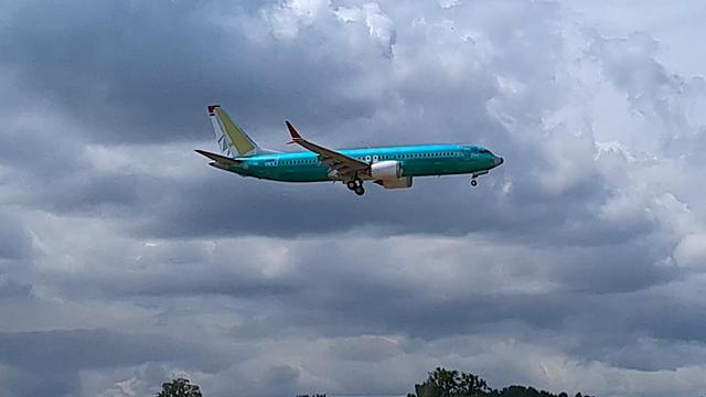 screenshot from video of brand new Boeing 737 MAX8 landing at Portland Int'l Airport PDX
screenshot from video by Ian Kluft
May 22, 2025
Portland, Oregon, USA