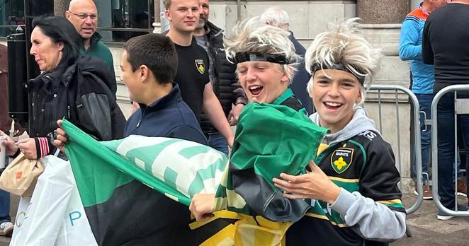 l’effervescence à Cardiff avec Northampton soutenu en masse, 2.000 supporters de l’UBB font de la résistance