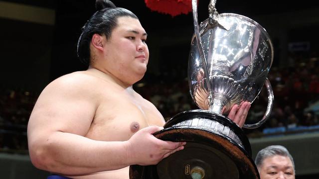 Sumo has a new champion — and he's Japanese