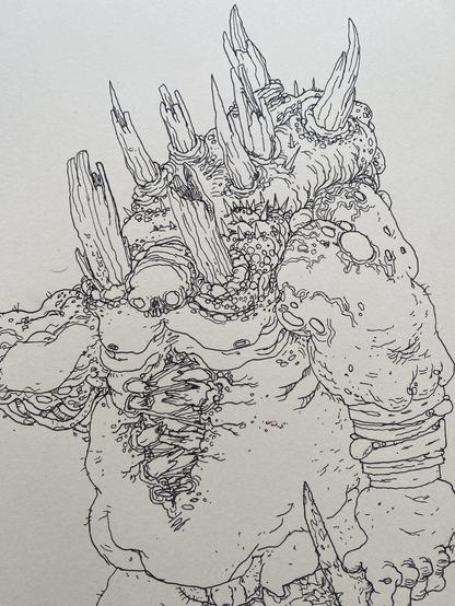 Dibujo en tinta de una criatura humanoide grotesca con muchos pliegues de la piel y postulas