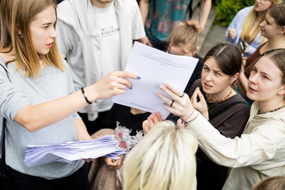 Lietuvių kalbos egzaminas: skelbiamos temos