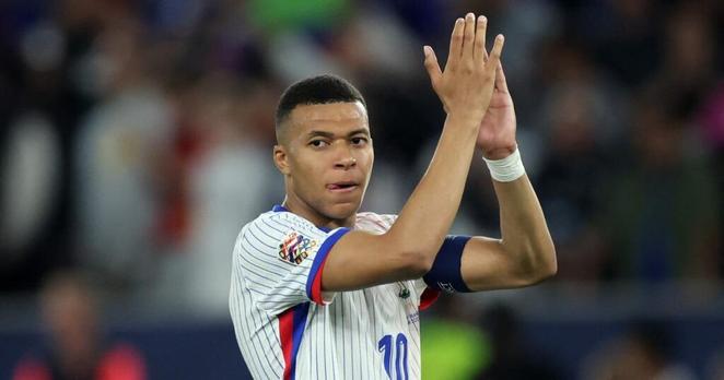 quand Mbappé taquine un journaliste avant Allemagne-France