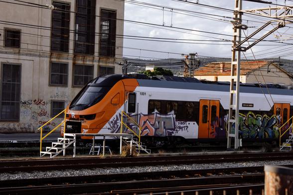 The opposite end of the same train. It's already been vandalized with several graffities. The train has been numbered 1001.