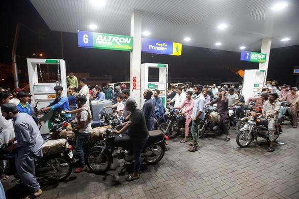 Petroleum consumption rises by 7 per cent