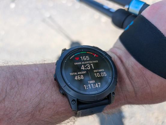 view of my watch just as I reach the peak at Antoine. it was a long pool about half a kilometer to a kilometer in the threshold zone. at the end we went into the red and the watch is showing heart rate. 165 grade adjusted pace 431 total of cent 468 m. distance 10.05 km time 1 hour 11 minute 47 seconds. I guess I needed this run more than I thought
