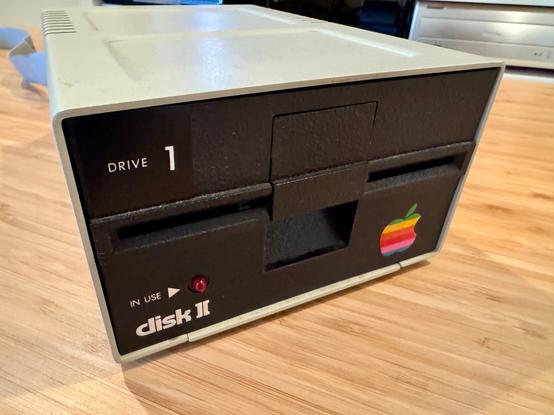 An Apple disk ][