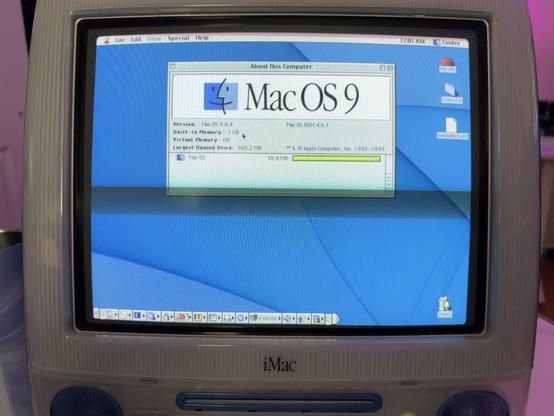 An iMac G3 showing the about this screen for MacOS 9.0.4