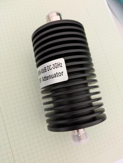 A 100W 40dB power attenuator