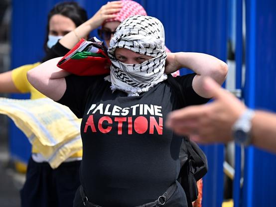 What is the Palestine Action group, and why is the UK banning it? | Civil Rights News