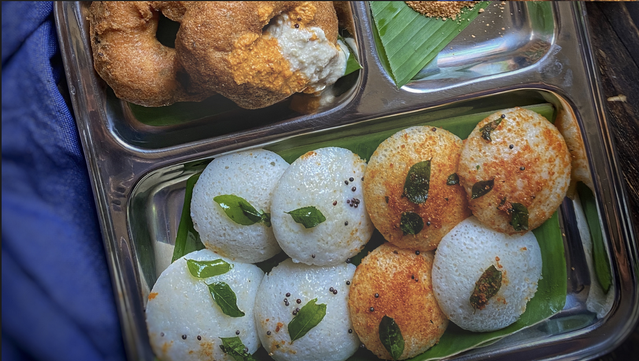 Pic of idlis from the website.