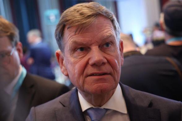 Germany vows to pursue 'every path' to boost Ukraine's air defenses, FM Wadephul says in Kyiv