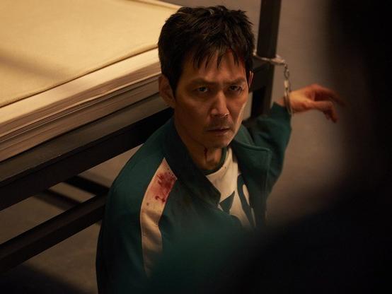 『イカゲーム』シーズン3出演イ・ジョンジェが魅せる変幻自在な演技の世界 | cinemacafe.net