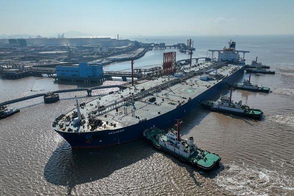 Oil prices little changed as expectations for OPEC+ increase weigh