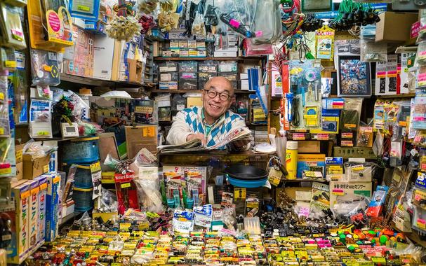 <p>Shimayama-san behind the counter of his tiny shop in Akihabara, Tokyo, which he ran for 43 years. Photo by <a href="https://www.instagram.com/tokyotimes_lee/" target="_blank" rel="noreferrer noopener">Lee Chapman</a></p>