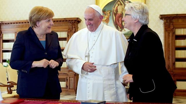Angela Merkel blickt auf ihre Begegnungen mit Papst Franziskus zurück