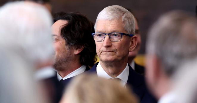Tim Cook, Apple’s chief executive, and other executives were criticized in a federal judge’s ruling last week.