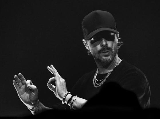 Axwell and CARMA Deliver Cinematic Energy with House Anthem “Until The Lights Go Out”