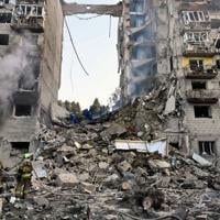 Russian strikes kill 14 in 'horrific' attack on Kyiv | News