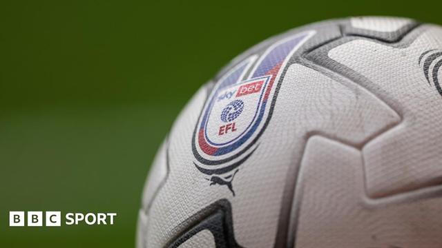 EFL match ball