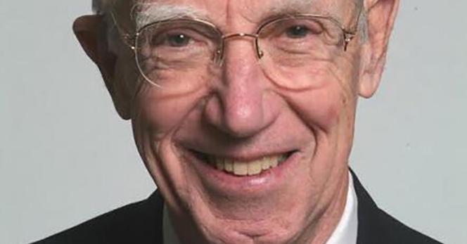 Dr. Lucian Leape. His groundbreaking report in 1999 found that medical errors resulted in 44,000 to 98,000 deaths per year in the United States — the equivalent of a jumbo jet crashing every day.