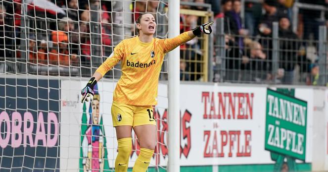 Sport-Club Freiburg v FC Bayern München - Women’s DFB-Cup: Round of 16