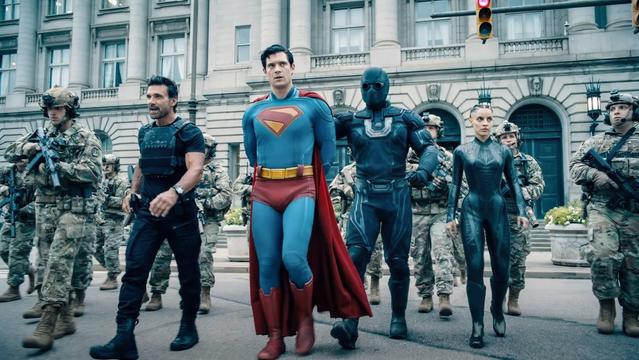 SUPERMAN, Frank Grillo as Rick Flag Sr. (left), David Corenswet as Superman (center), Maria Gabriela de Faria as The Engineer (right), 2025. © Warner Bros. /Courtesy Everett Collection SUPERMAN, Frank Grillo as Rick Flag Sr. (left), David Corenswet as Superman (center), Maria Gabriela de Faria as The Engineer (right), 2025. © Warner Bros. /Courtesy Everett Collection